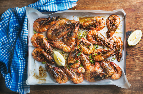 Garlic butter prawns with lime leaves