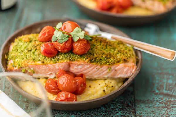 Crusted Salmon with Roasted Garlic Mashed Potatoes