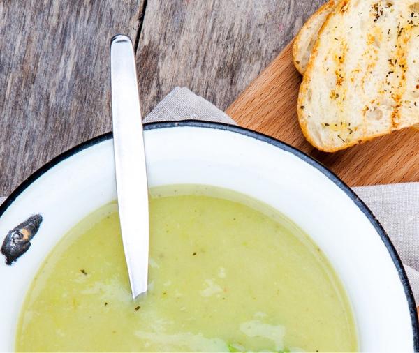 ZUCCHINI CREAM SOUP